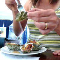 Eating Oysters