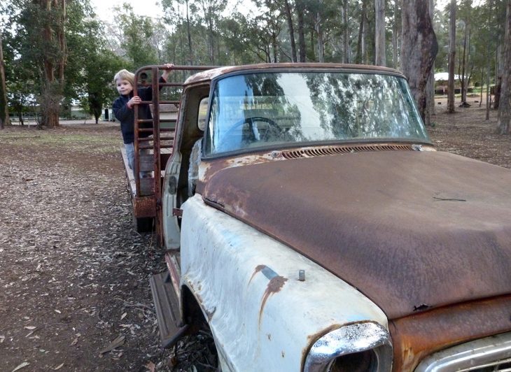 OLd Rusty Truck